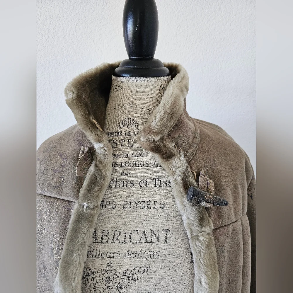 NWT Dennis Basso Boutique Faux Shearling Toggle Coat - Floral Embossed - Size S